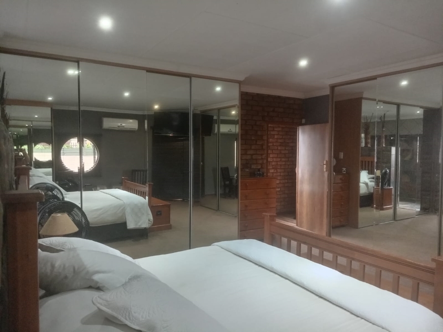4 Bedroom Property for Sale in Petersfield Gauteng