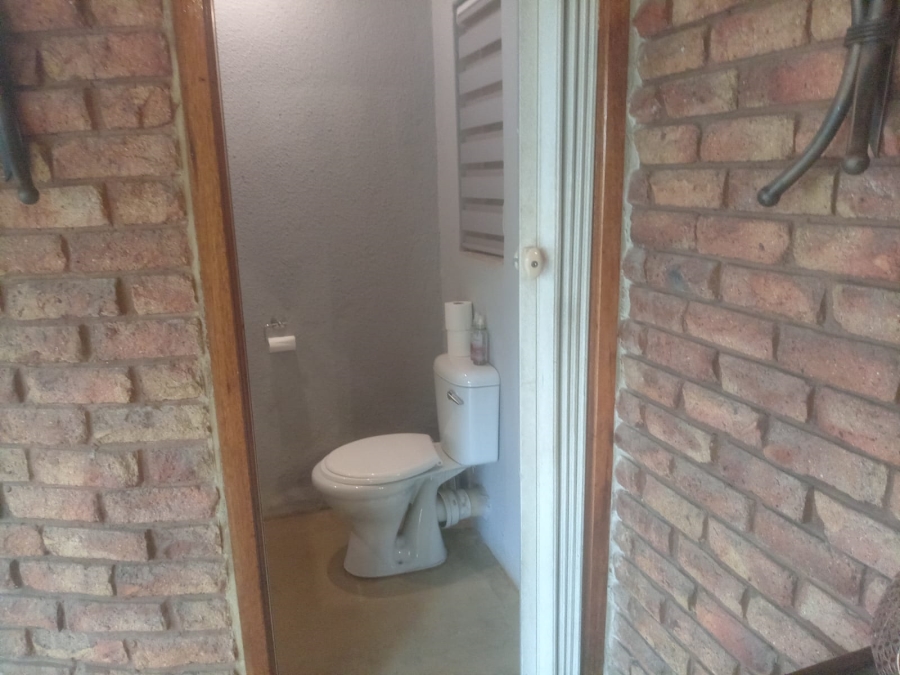 4 Bedroom Property for Sale in Petersfield Gauteng