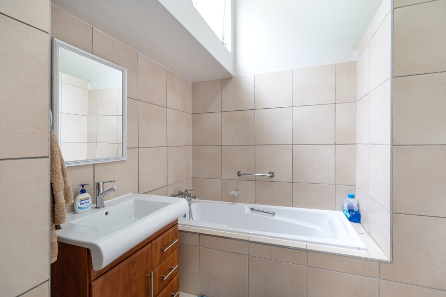 2 Bedroom Property for Sale in Murrayfield Gauteng