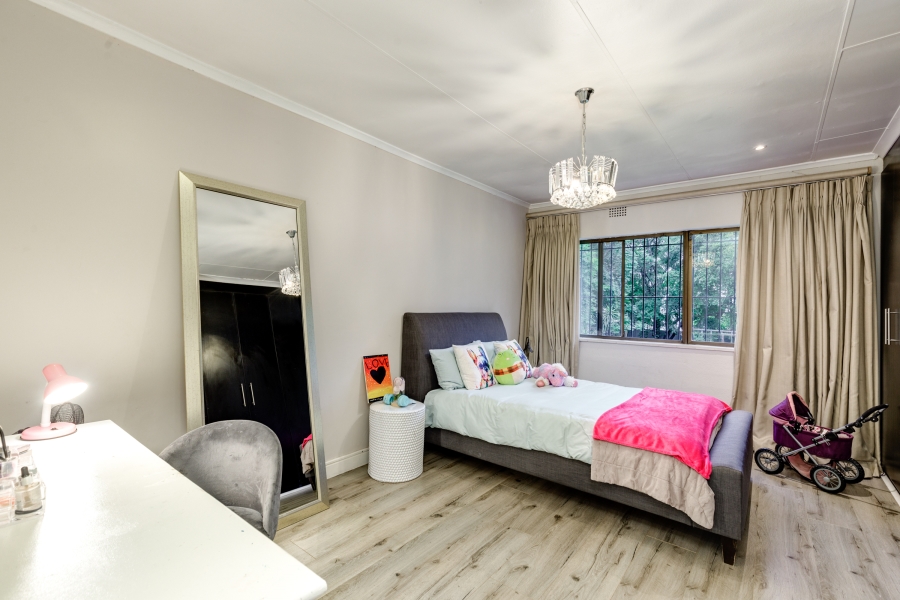 4 Bedroom Property for Sale in Morningside Gauteng