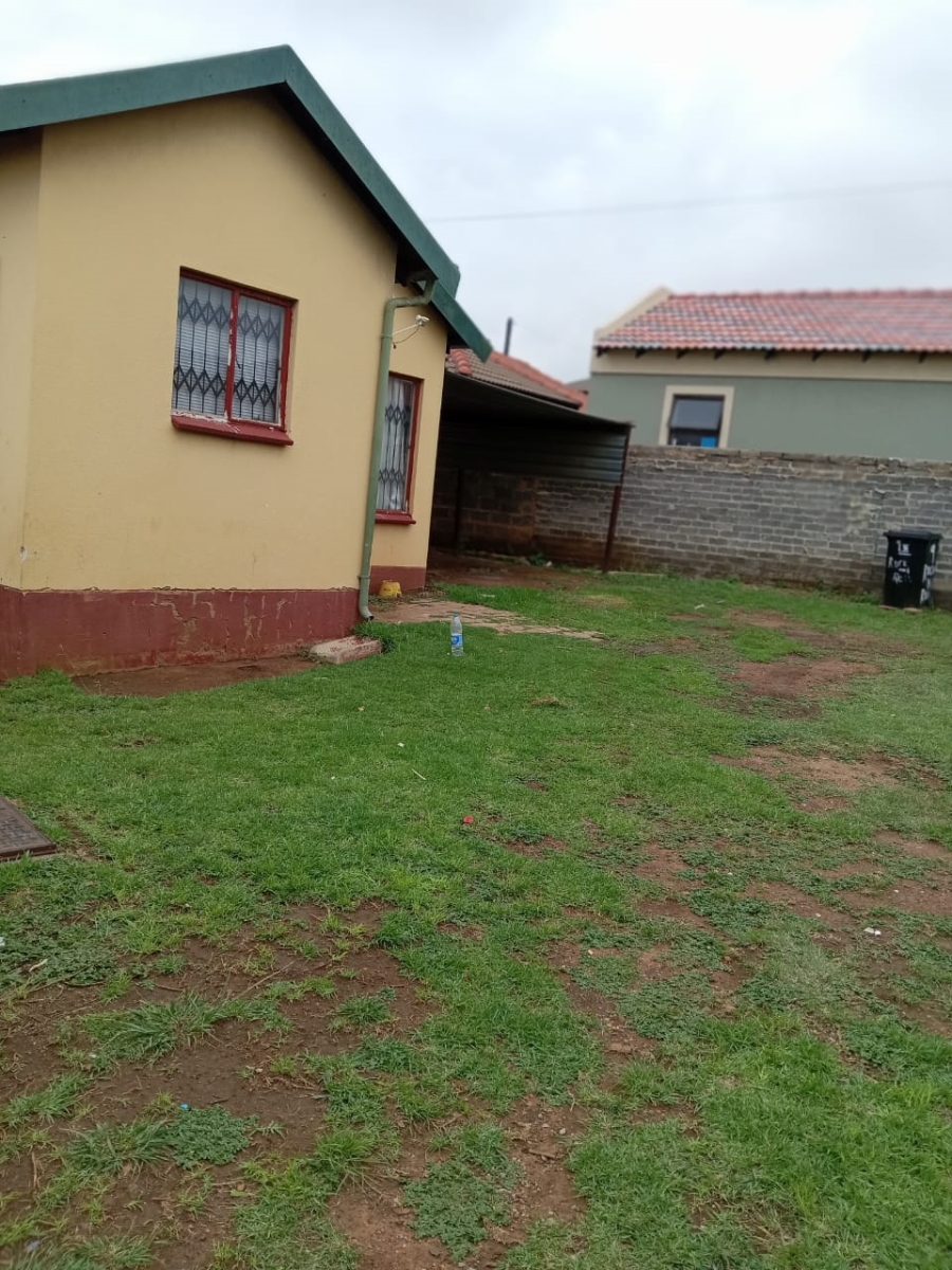 To Let 2 Bedroom Property for Rent in Elsburg Gauteng