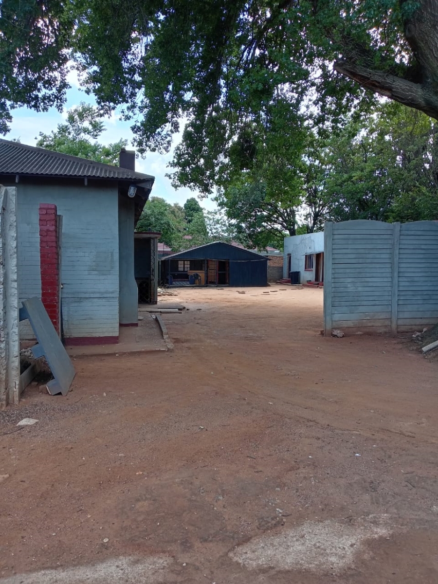 5 Bedroom Property for Sale in Kempton Park Ah Gauteng