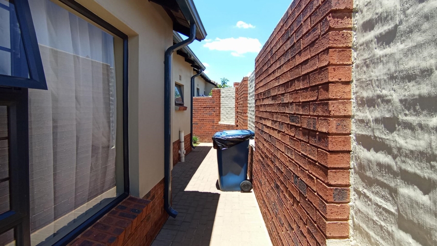 3 Bedroom Property for Sale in Amberfield Valley Gauteng