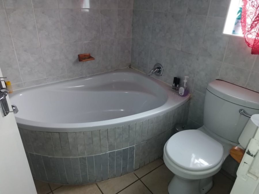 3 Bedroom Property for Sale in Allen Grove Gauteng