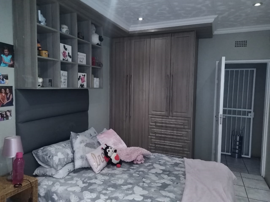 3 Bedroom Property for Sale in Allen Grove Gauteng