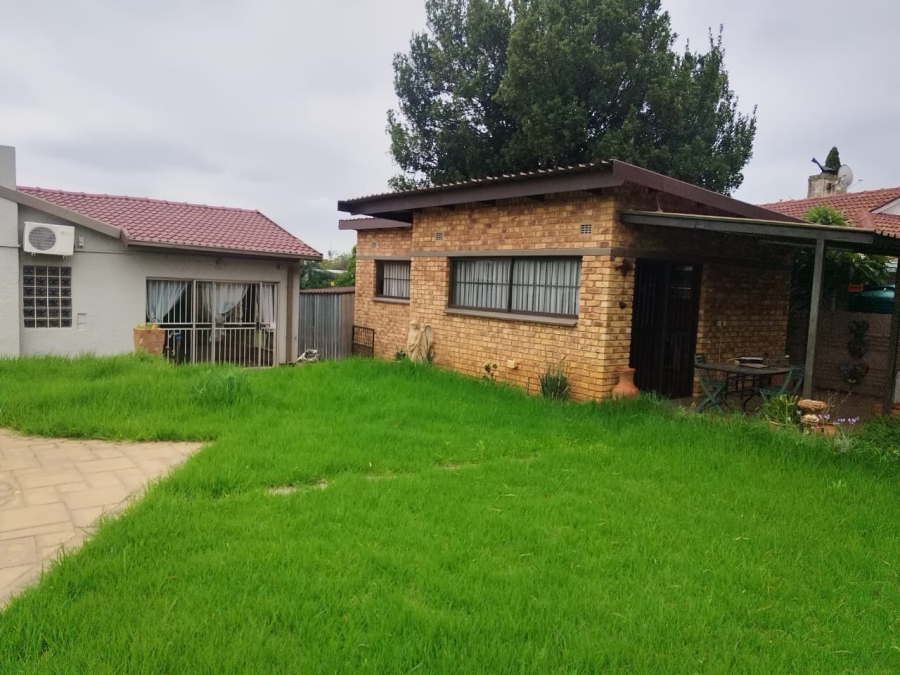 3 Bedroom Property for Sale in Allen Grove Gauteng