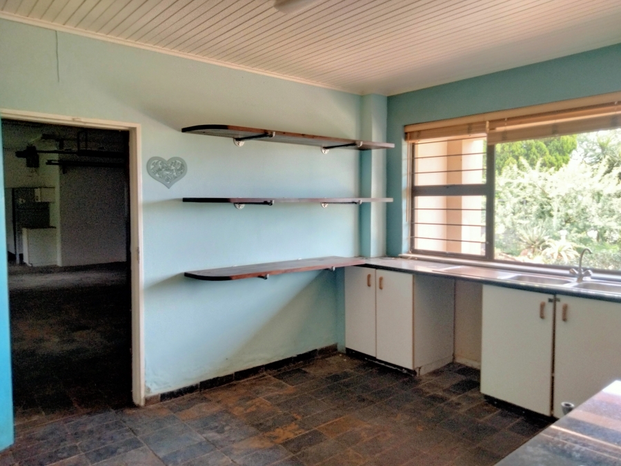 6 Bedroom Property for Sale in Kenmare Gauteng