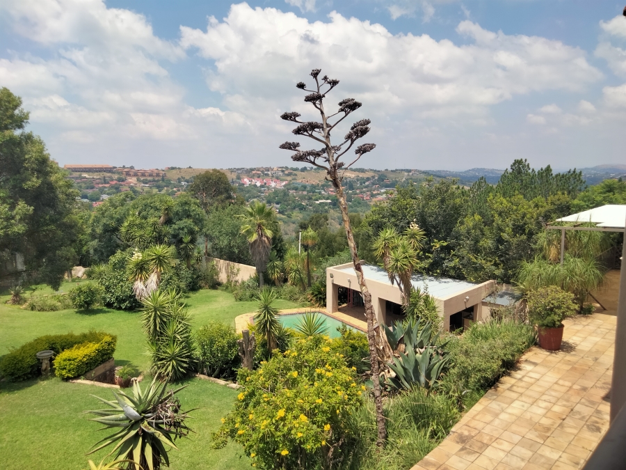 6 Bedroom Property for Sale in Kenmare Gauteng
