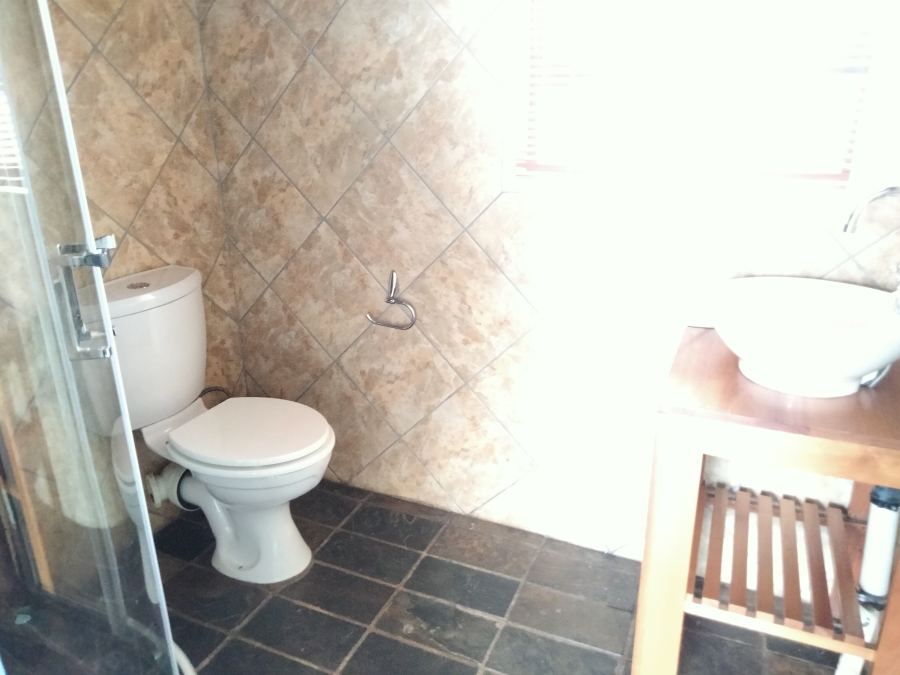 6 Bedroom Property for Sale in Kenmare Gauteng