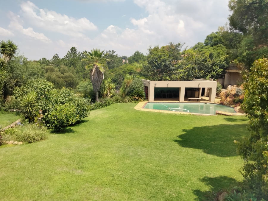 6 Bedroom Property for Sale in Kenmare Gauteng