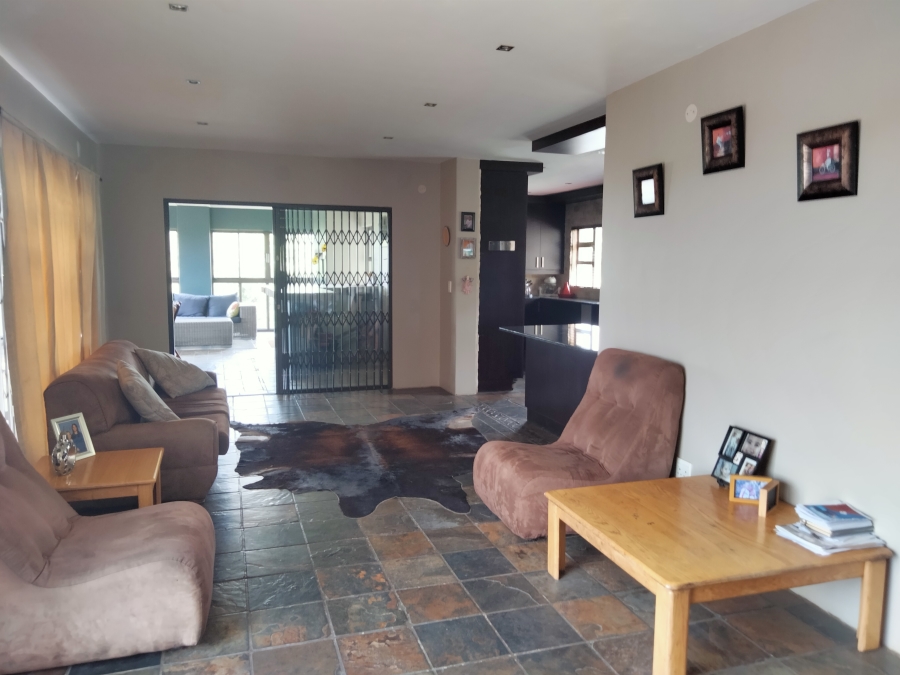 6 Bedroom Property for Sale in Kenmare Gauteng