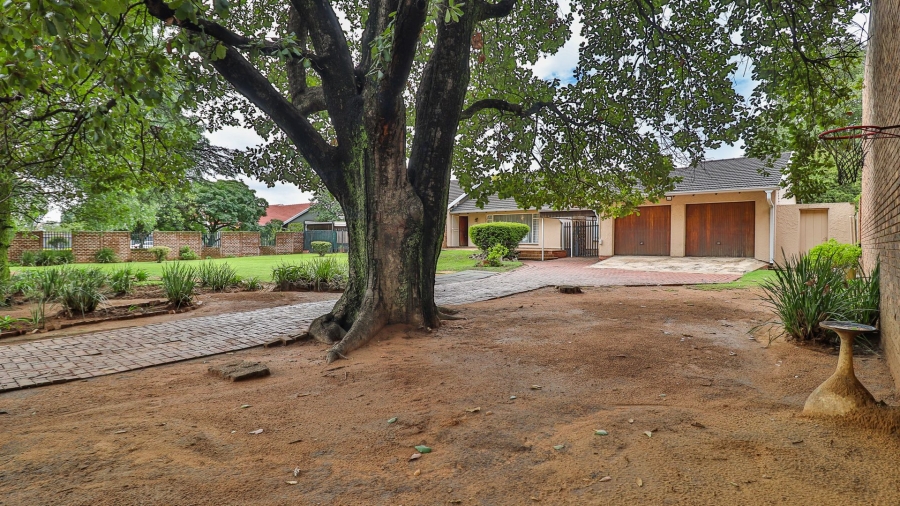 3 Bedroom Property for Sale in Parkhill Gardens Gauteng