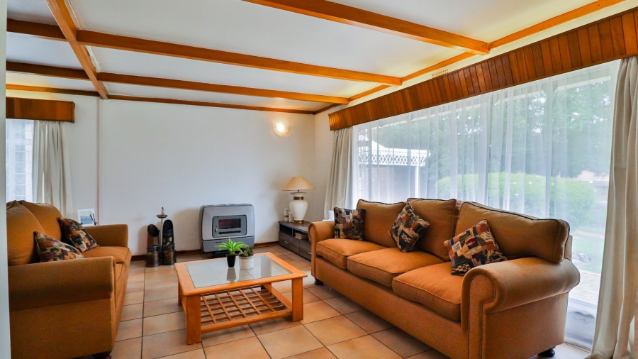 3 Bedroom Property for Sale in Parkhill Gardens Gauteng