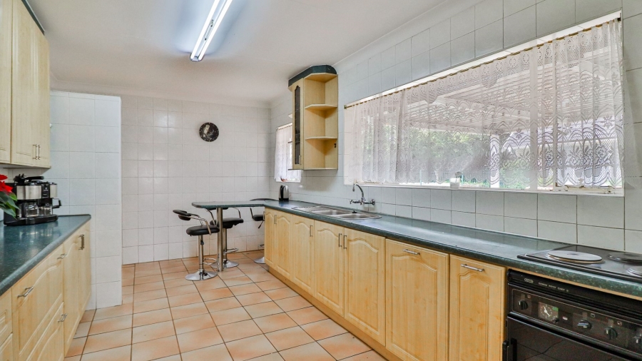 3 Bedroom Property for Sale in Parkhill Gardens Gauteng