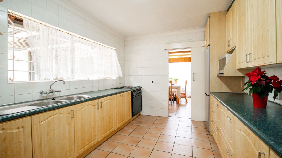 3 Bedroom Property for Sale in Parkhill Gardens Gauteng