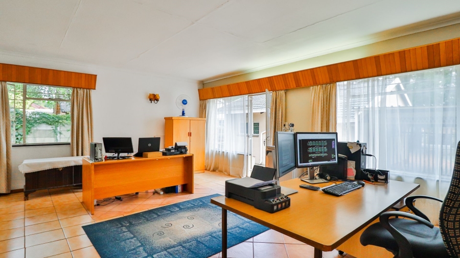 3 Bedroom Property for Sale in Parkhill Gardens Gauteng