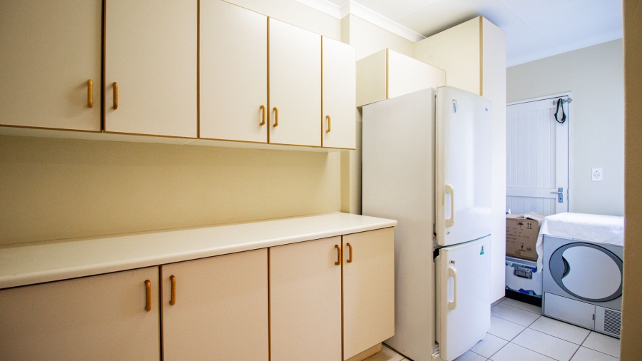 3 Bedroom Property for Sale in Parkhill Gardens Gauteng