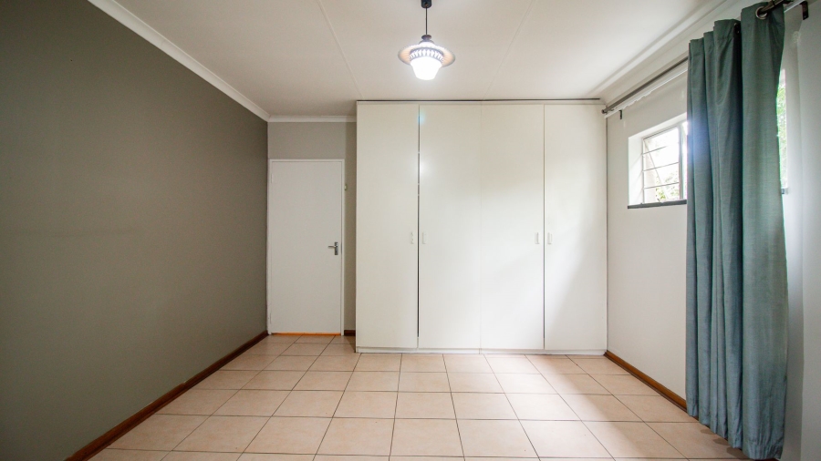 3 Bedroom Property for Sale in Parkhill Gardens Gauteng