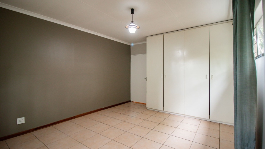 3 Bedroom Property for Sale in Parkhill Gardens Gauteng