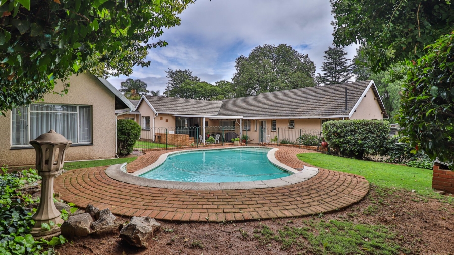 3 Bedroom Property for Sale in Parkhill Gardens Gauteng