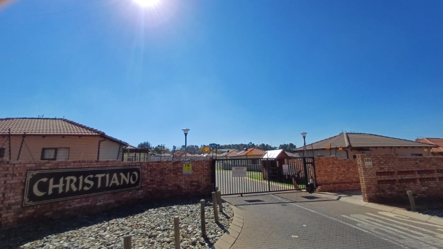 To Let 2 Bedroom Property for Rent in Albemarle Gauteng