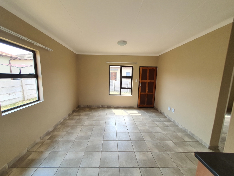 To Let 2 Bedroom Property for Rent in Albemarle Gauteng