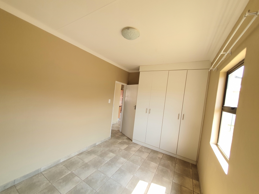 To Let 2 Bedroom Property for Rent in Albemarle Gauteng