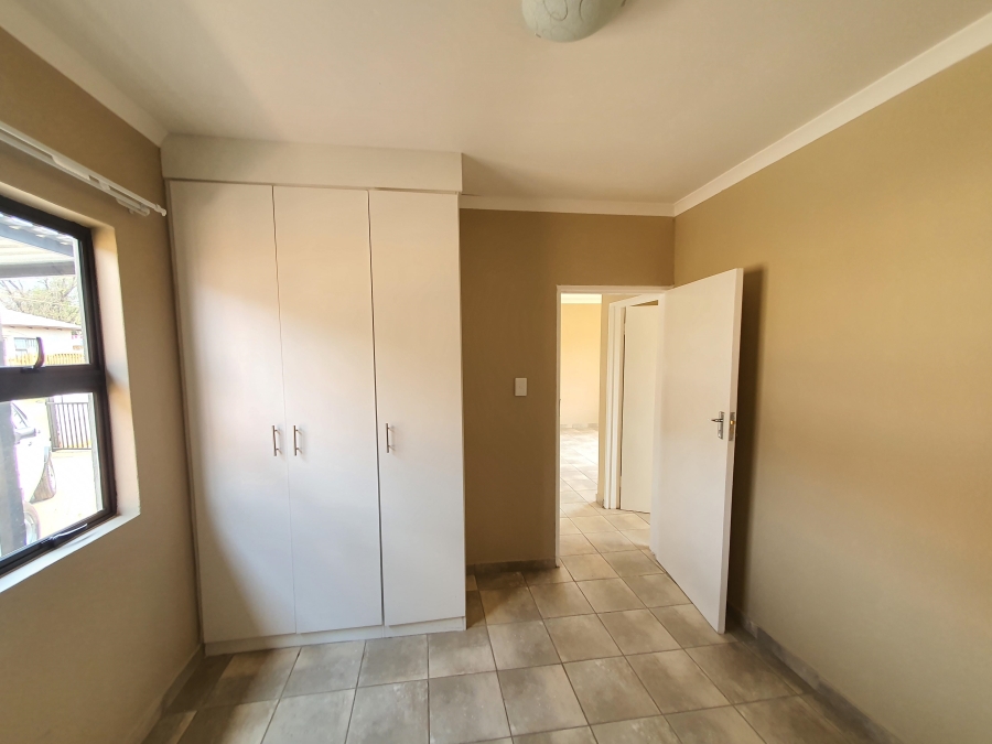 To Let 2 Bedroom Property for Rent in Albemarle Gauteng
