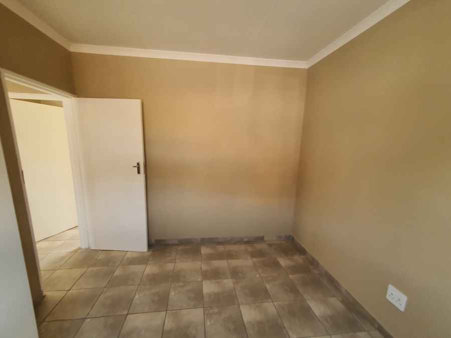 To Let 2 Bedroom Property for Rent in Albemarle Gauteng