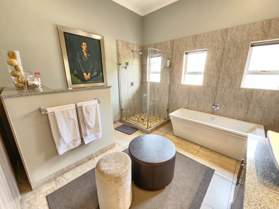 To Let 2 Bedroom Property for Rent in Waterkloof Ridge Gauteng