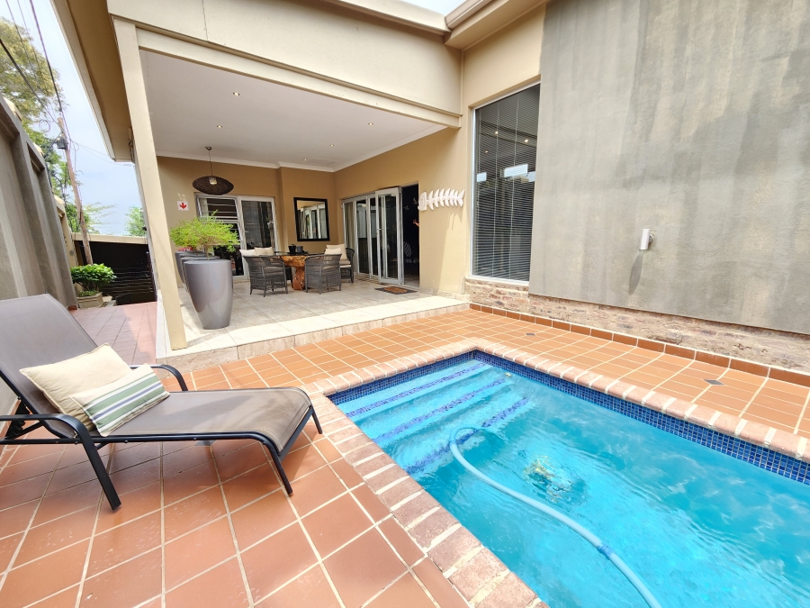 To Let 2 Bedroom Property for Rent in Waterkloof Ridge Gauteng