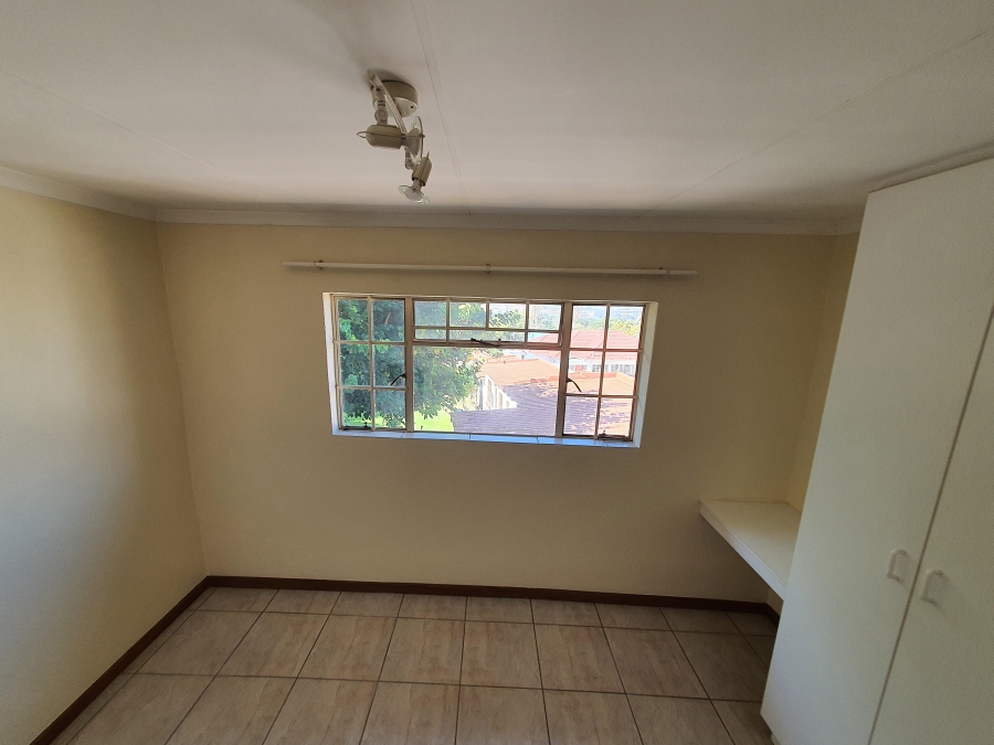 To Let 2 Bedroom Property for Rent in Primrose Hill Gauteng