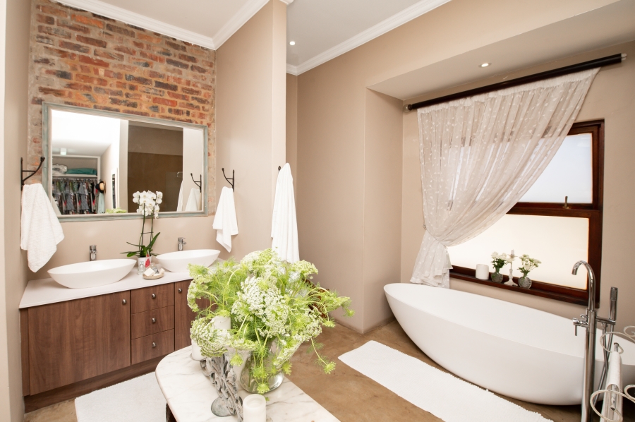 3 Bedroom Property for Sale in Copperleaf Estate Gauteng