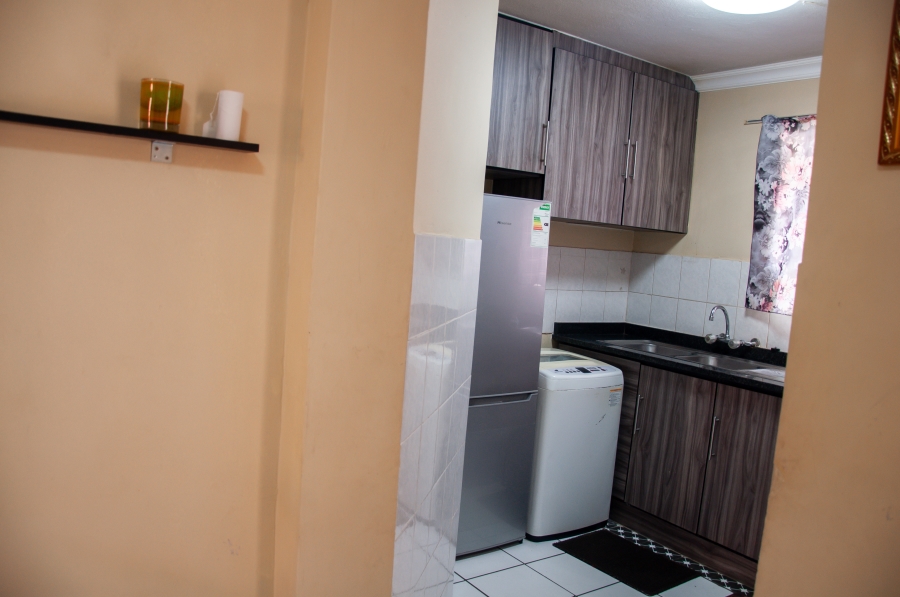 2 Bedroom Property for Sale in Vorna Valley Gauteng