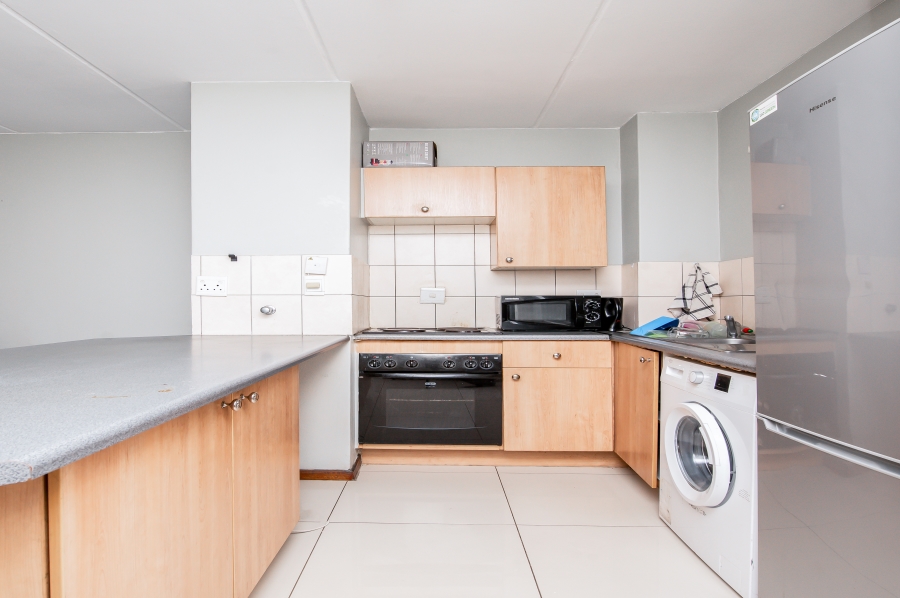 1 Bedroom Property for Sale in Erand Gardens Gauteng