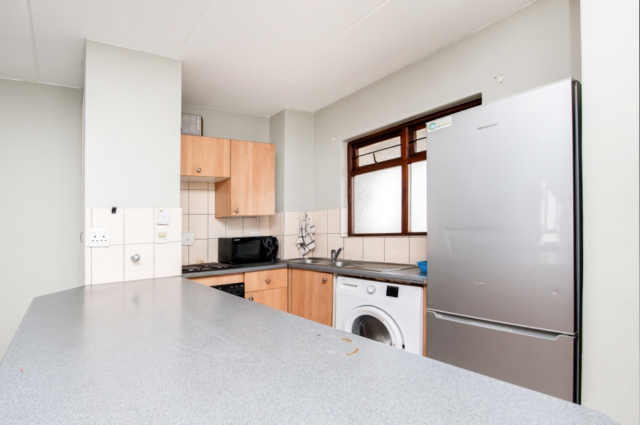 1 Bedroom Property for Sale in Erand Gardens Gauteng
