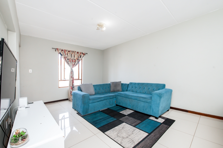 1 Bedroom Property for Sale in Erand Gardens Gauteng