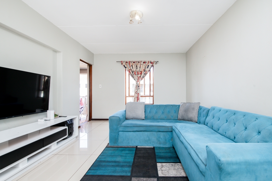 1 Bedroom Property for Sale in Erand Gardens Gauteng