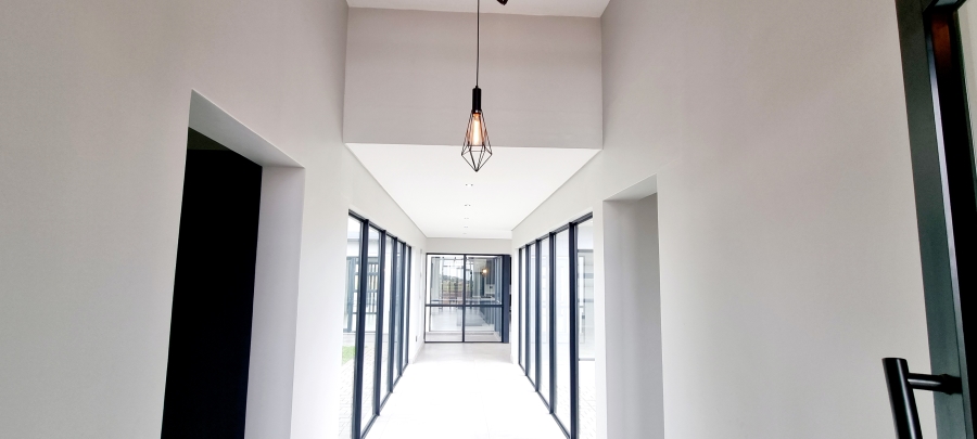 6 Bedroom Property for Sale in Midstream Heights Gauteng