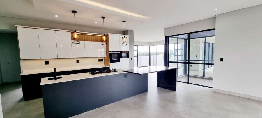 6 Bedroom Property for Sale in Midstream Heights Gauteng