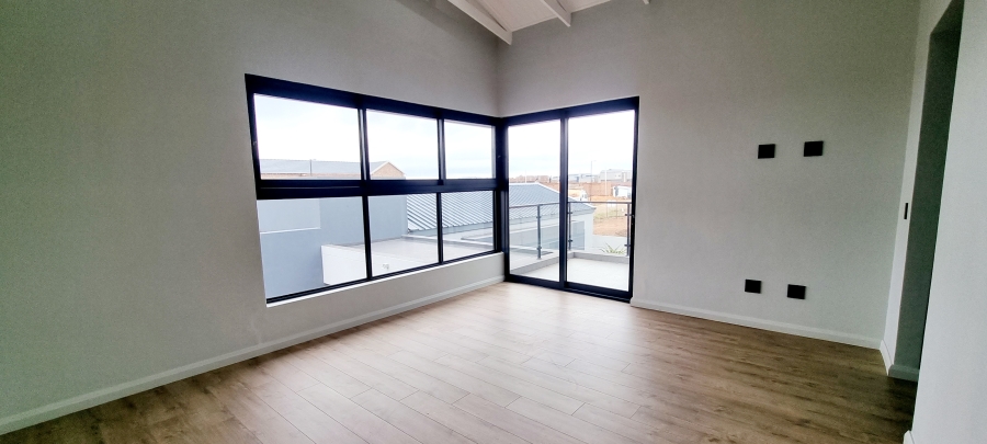 6 Bedroom Property for Sale in Midstream Heights Gauteng