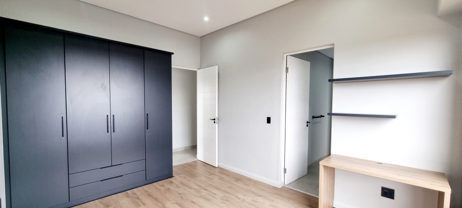 6 Bedroom Property for Sale in Midstream Heights Gauteng