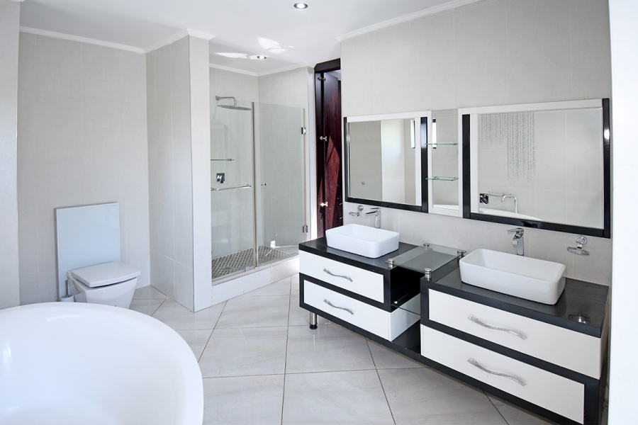 4 Bedroom Property for Sale in Carlswald Gauteng