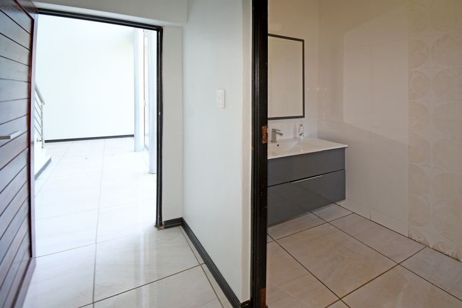 4 Bedroom Property for Sale in Carlswald Gauteng