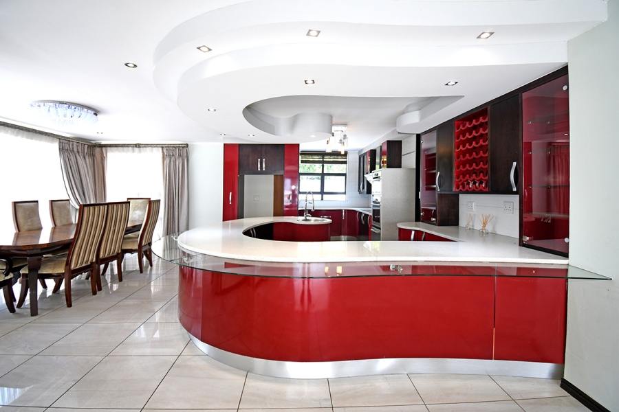 4 Bedroom Property for Sale in Carlswald Gauteng