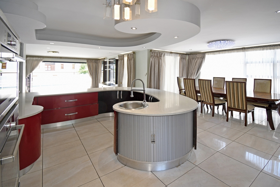 4 Bedroom Property for Sale in Carlswald Gauteng
