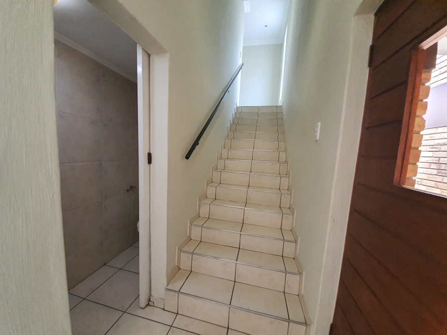 To Let 3 Bedroom Property for Rent in Glen Marais Gauteng