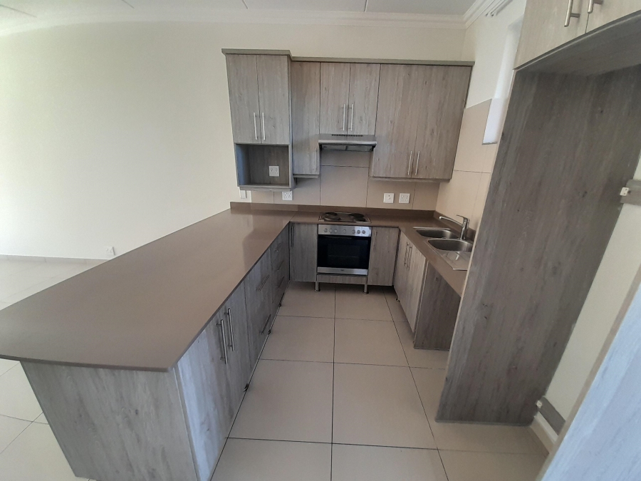 To Let 2 Bedroom Property for Rent in Ormonde Gauteng