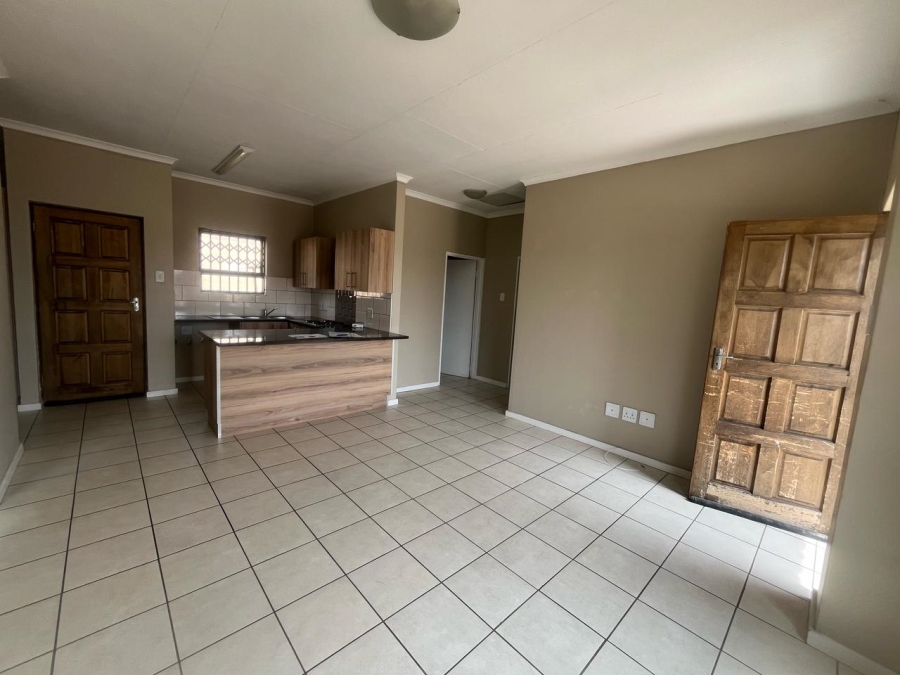 3 Bedroom Property for Sale in Sonneveld Gauteng