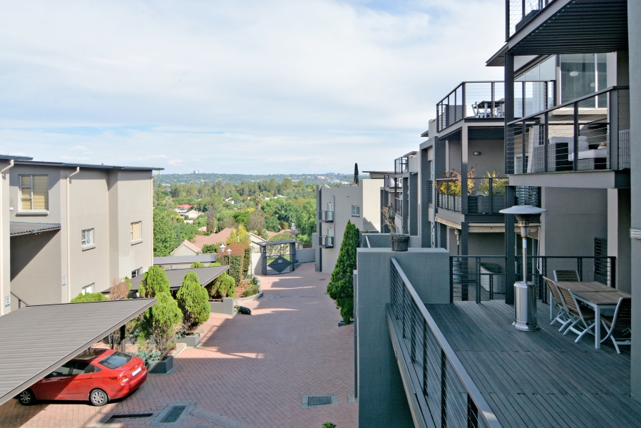 2 Bedroom Property for Sale in Hurlingham Gauteng